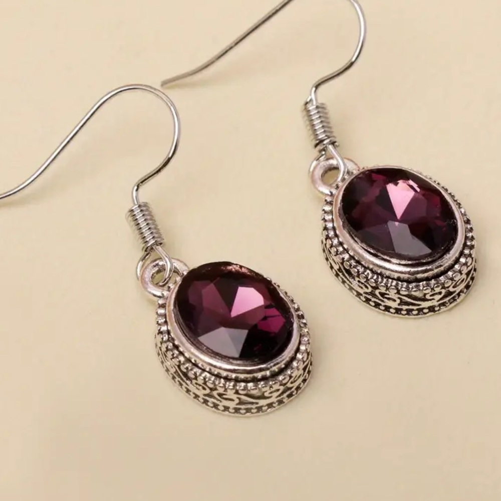 NWOT - Colorful & Trendy Oval Shaded Drop Earrings